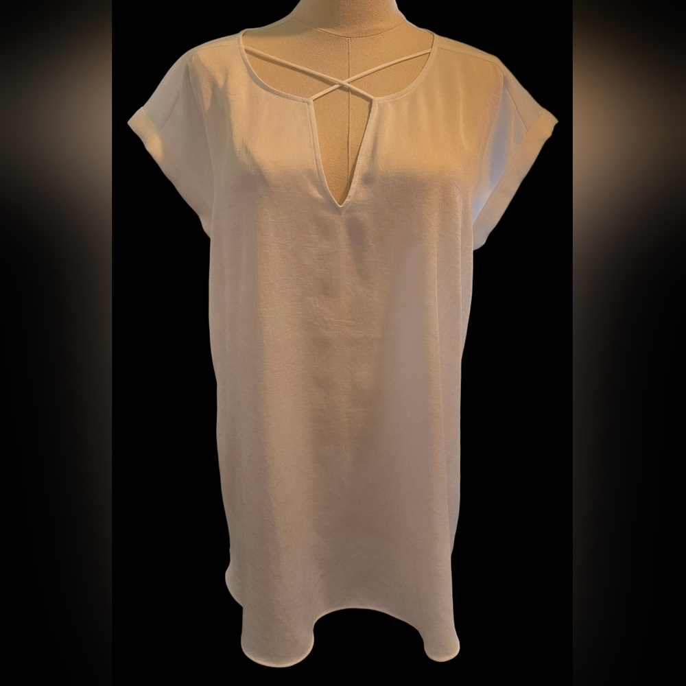 🌞Express Pearl White Cap Sleeve Cut Out Blouse